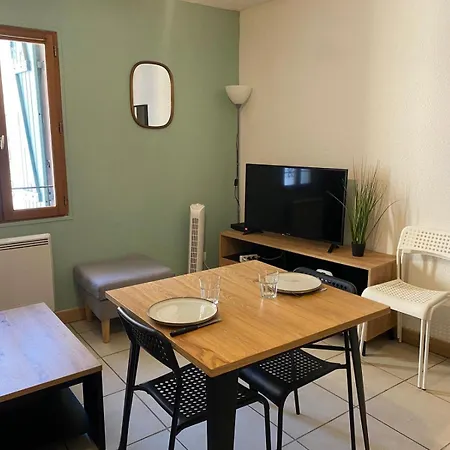 Apartamento T2 Contemporain Centre Narbona